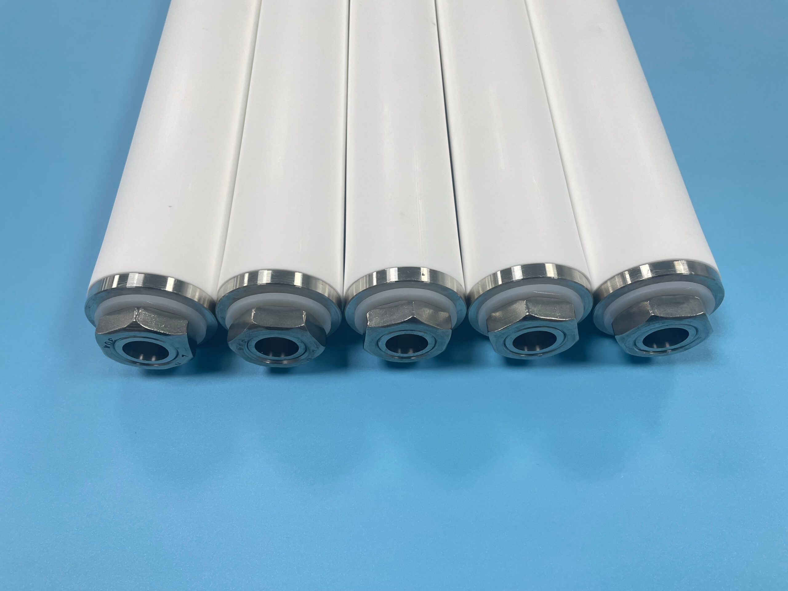 About 4 Stainless Steel Connector PE Sintered Filter Cartridge